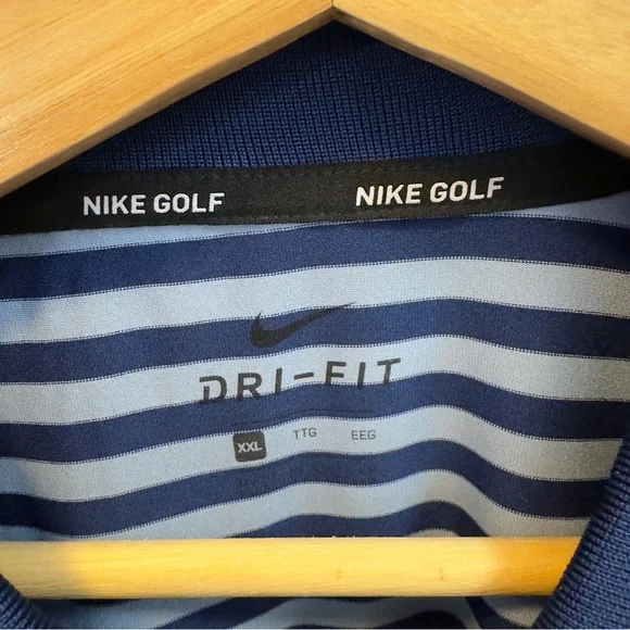Nike Men's Navy and White Striped Polo Shirt - Picture 3 of 6